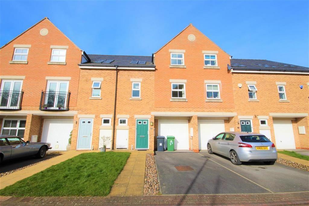 Woodland Court, Thorp Arch, Wetherby 4 bed townhouse £1,400 pcm (£323 pw)