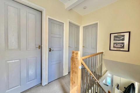 17 Clayroyd, Worsbrough, Barnsley, S70 5ET