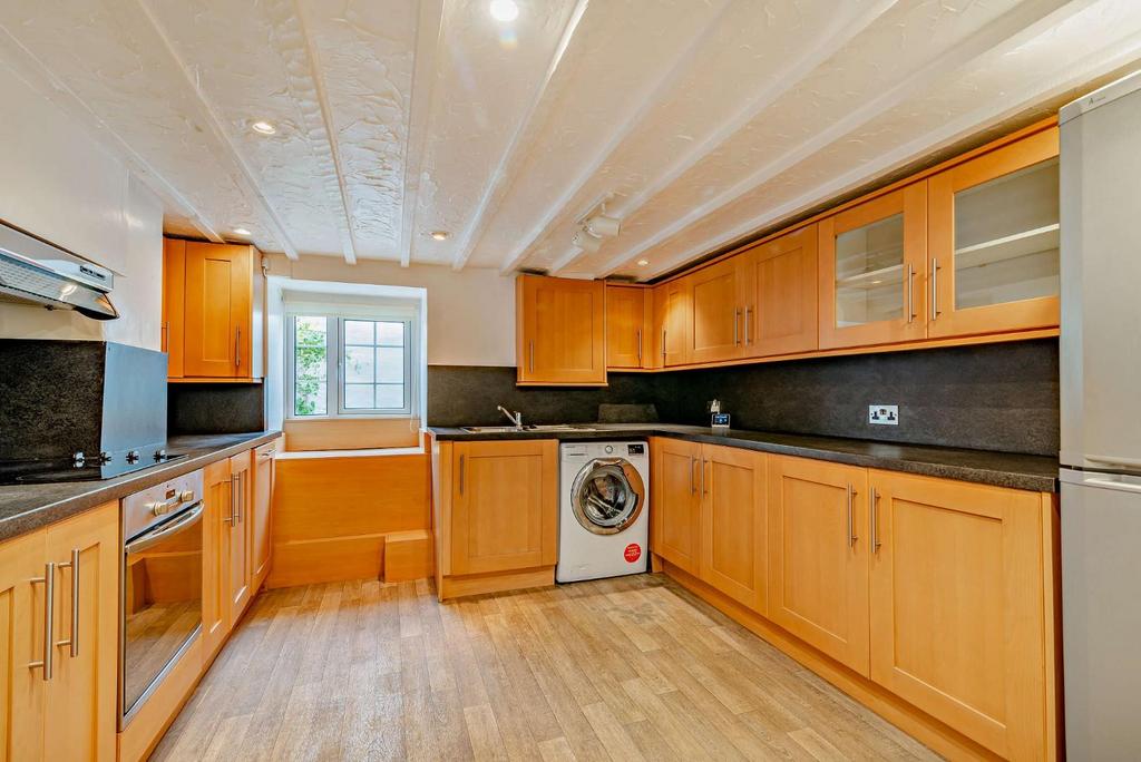 Crab Lane, Harrogate, HG1 3BG 2 bed terraced house for sale £240,000