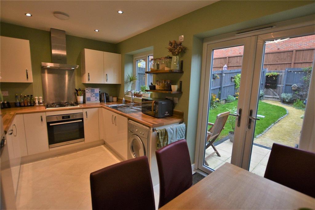 Wedgwood Avenue, Rowley Regis, West Midlands 2 bed house £200,000