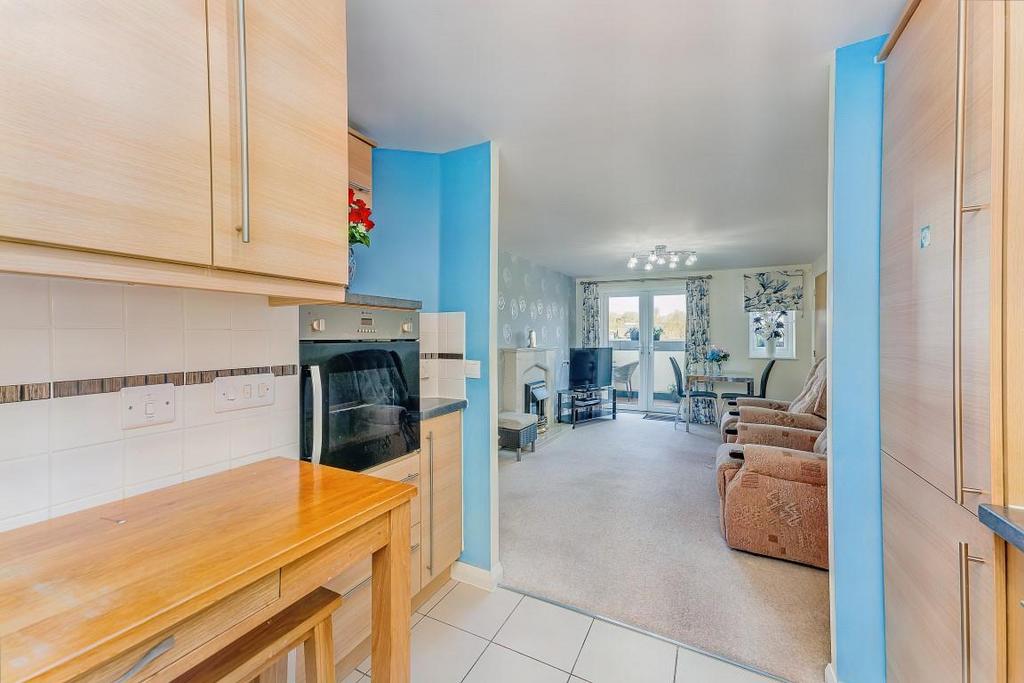 8549357-interior02 (Medium).JPG