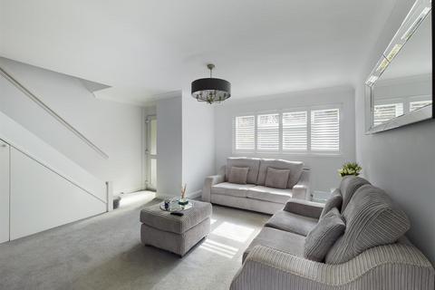 8 Middlefields, Croydon, CR0 9LF