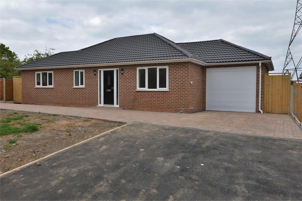 Grafton Road, Oldbury 2 bed detached bungalow £290,000