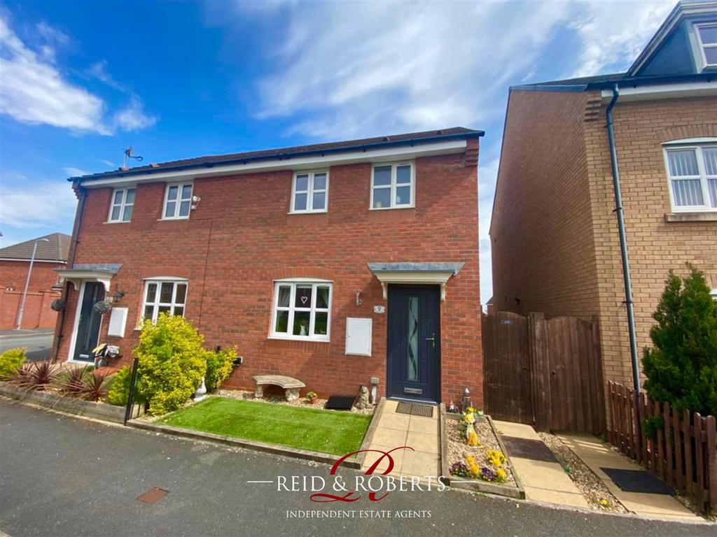 Greenaway Drive, Brymbo 3 bed semidetached house £179,950