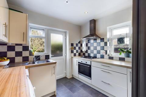 7 Bell Crescent, Coulsdon, CR5 3RX