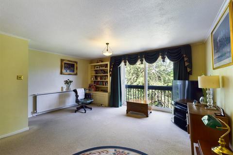 61 Brookscroft, Croydon, CR0 9NB