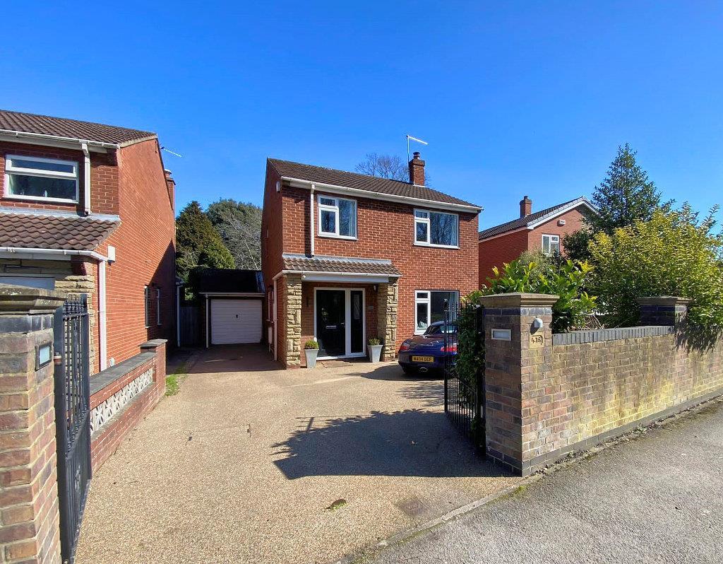 Chanterlands Avenue, Hull 3 bed detached house for sale £295,950