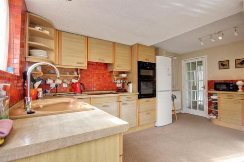 4 bedroom detached house for sale, Middlehowe Green, Walkington, Beverley