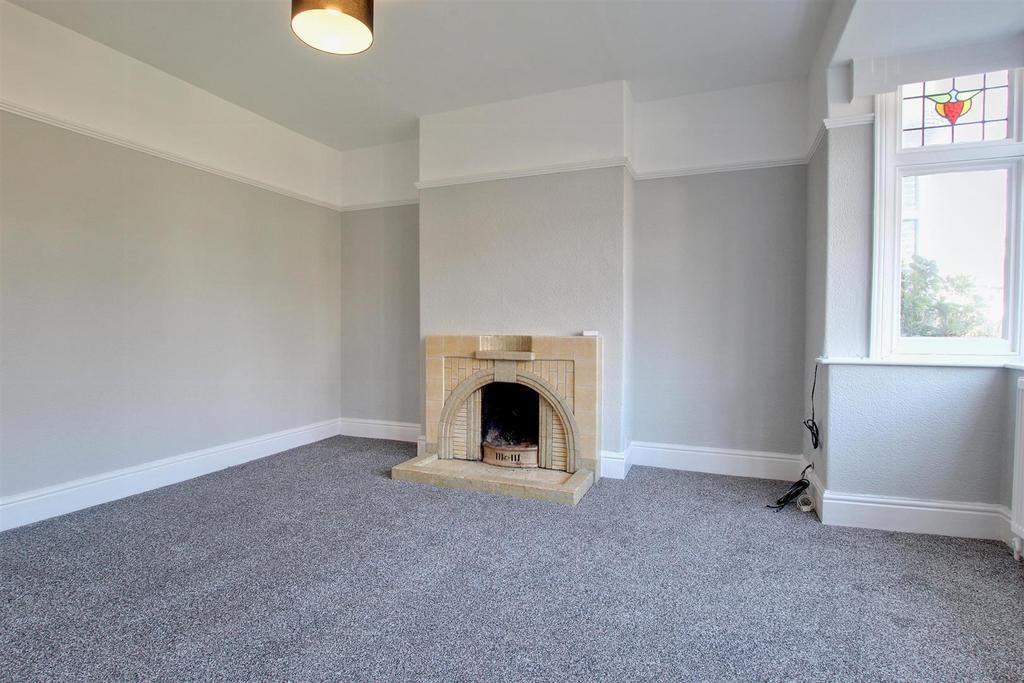 Burton Road, Hornsea 3 bed semidetached house for sale £199,950