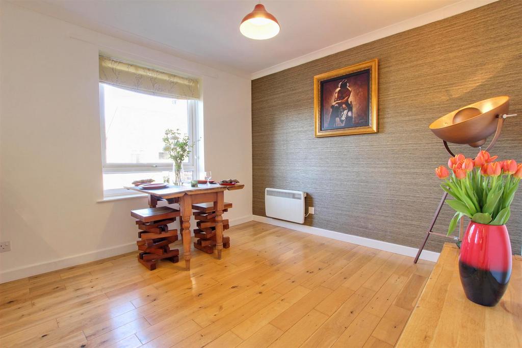 Minster Court, Beverley 2 bed apartment for sale £175,000
