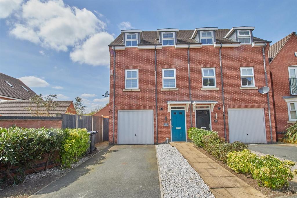 Oaklands Drive, Earl Shilton 4 bed semidetached house £270,000