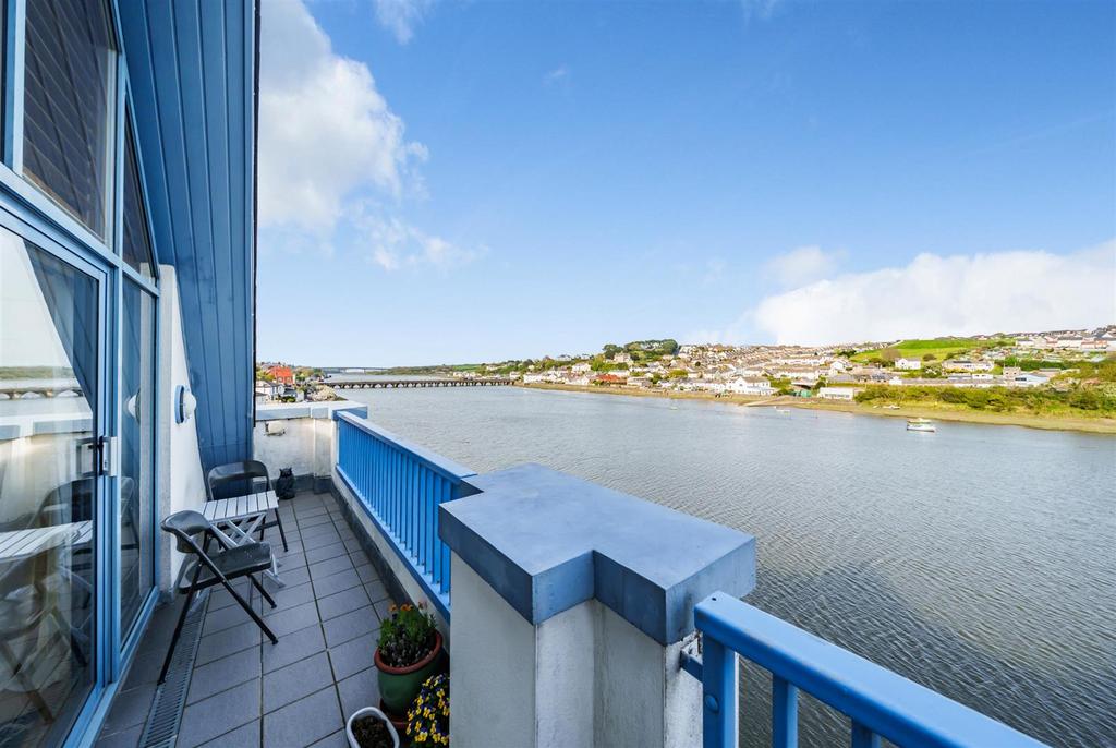 Bideford 3 bed apartment for sale £570,000