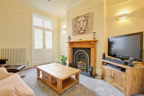 109 Cliff Road, Hornsea, HU18 1JB