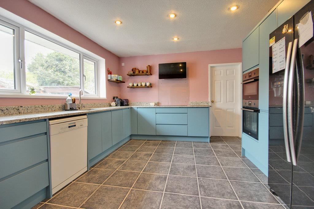 Newly fitted Kitchen