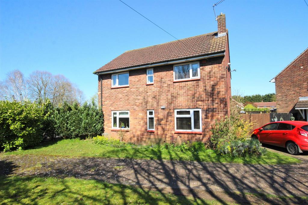 Grange Road, Leconfield, Beverley 3 bed detached house for sale £265,000