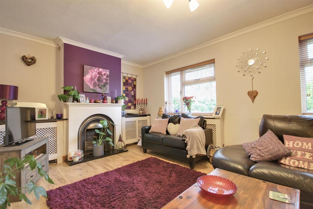 Grange Road, Leconfield, Beverley 3 bed detached house for sale £265,000