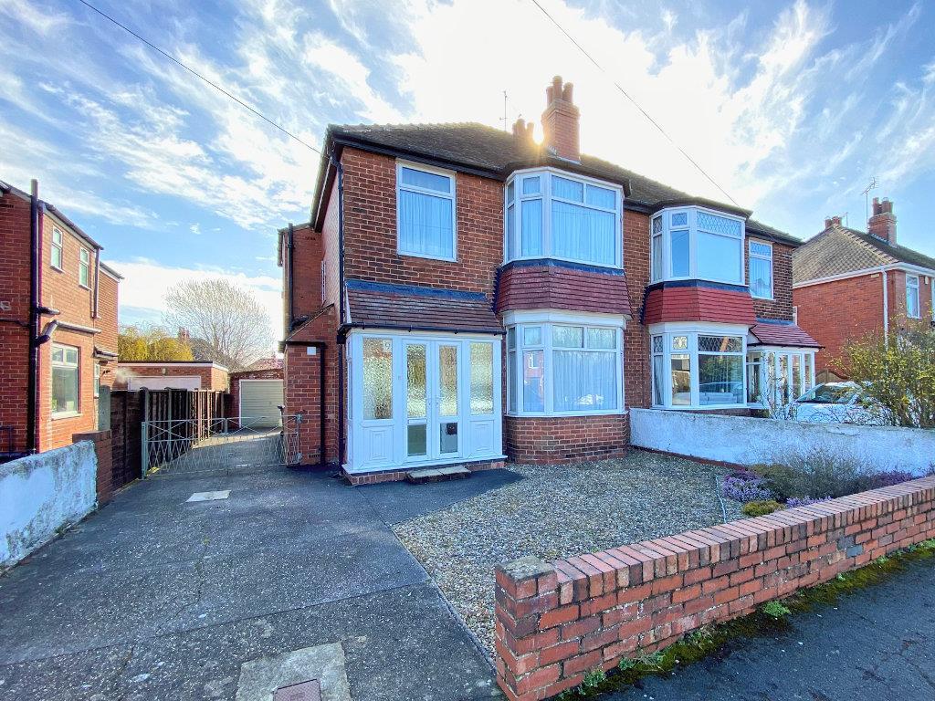 Beech Avenue, Willerby, Hull 4 bed semidetached house for sale £300,000