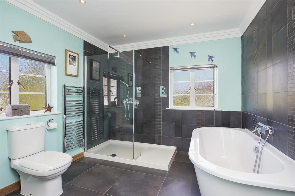 White Garth 316530 19.jpg