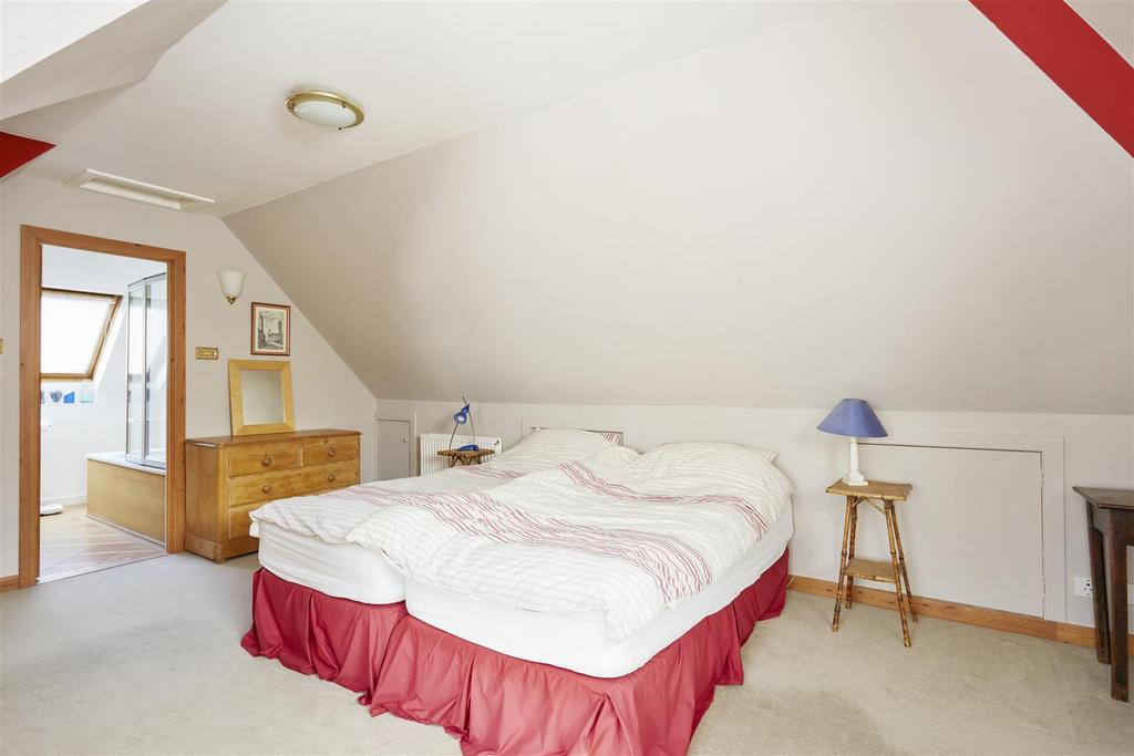 White Garth 316530 13.jpg