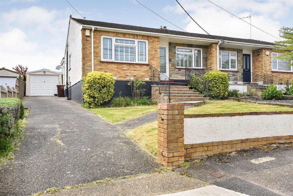 Avondale Road, Benfleet 2 Bed Semi-detached Bungalow - £415,000