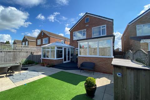 4 bedroom link detached house for sale, Ashgate Road, Willerby, Hull