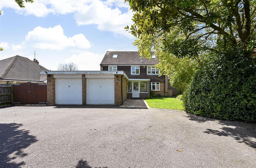 Elm Grove, Barnham 4 bed detached house for sale £835,000