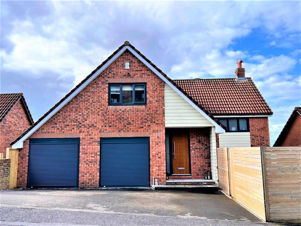 Cabot Rise, Portishead 5 bed detached house £850,000
