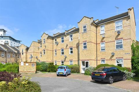 3 Thames Circle, London, E14 3RX