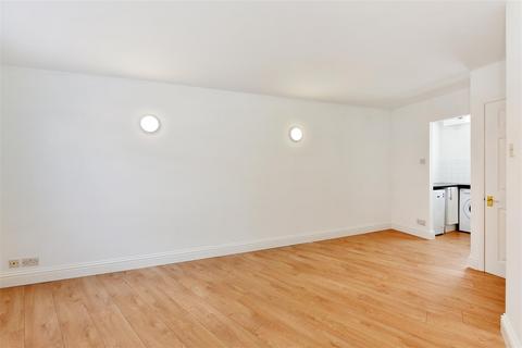 3 Thames Circle, London, E14 3RX