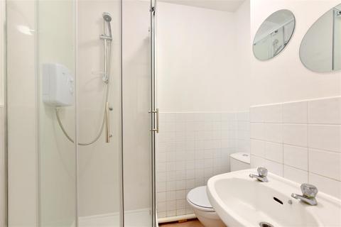 3 Thames Circle, London, E14 3RX