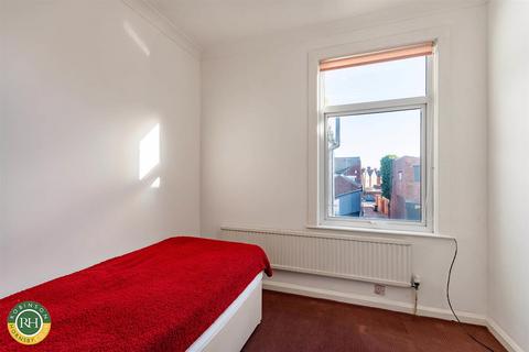 35 Apley Road, Doncaster, DN1 2AX