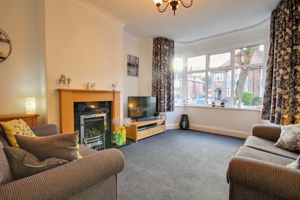 Elms Drive, Kirk Ella, Hull 3 bed semidetached house for sale £347,500