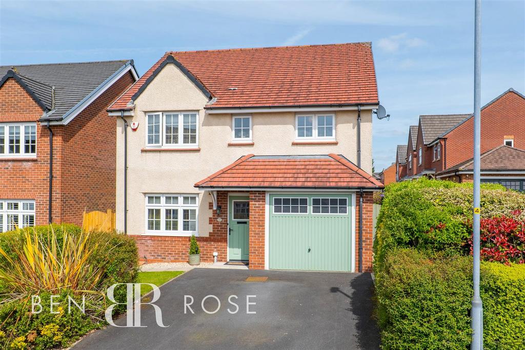 Austin Drive, Chorley 4 bed detached house £299,995