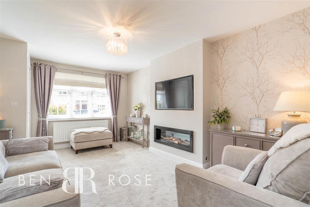 Austin Drive, Chorley 4 bed detached house £299,995