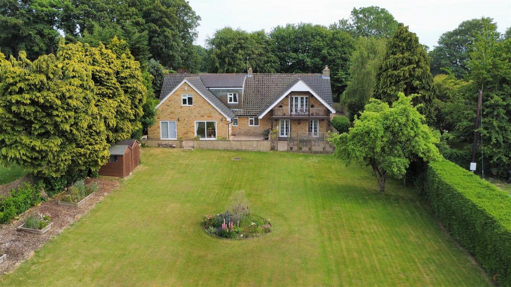 Old Park, Devizes 6 bed detached house £950,000