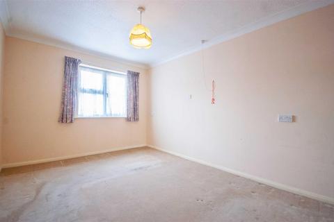 1 bedroom retirement property for sale, Godfreys Mews, Chelmsford