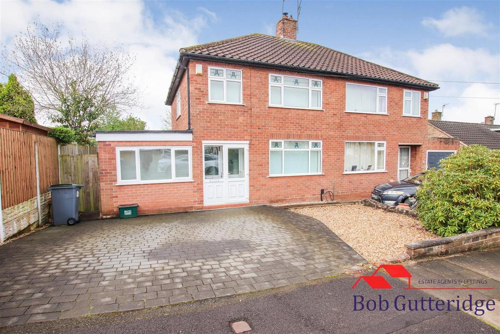 Ashendene Grove, Hanford, StokeOnTrent 3 bed semidetached house for