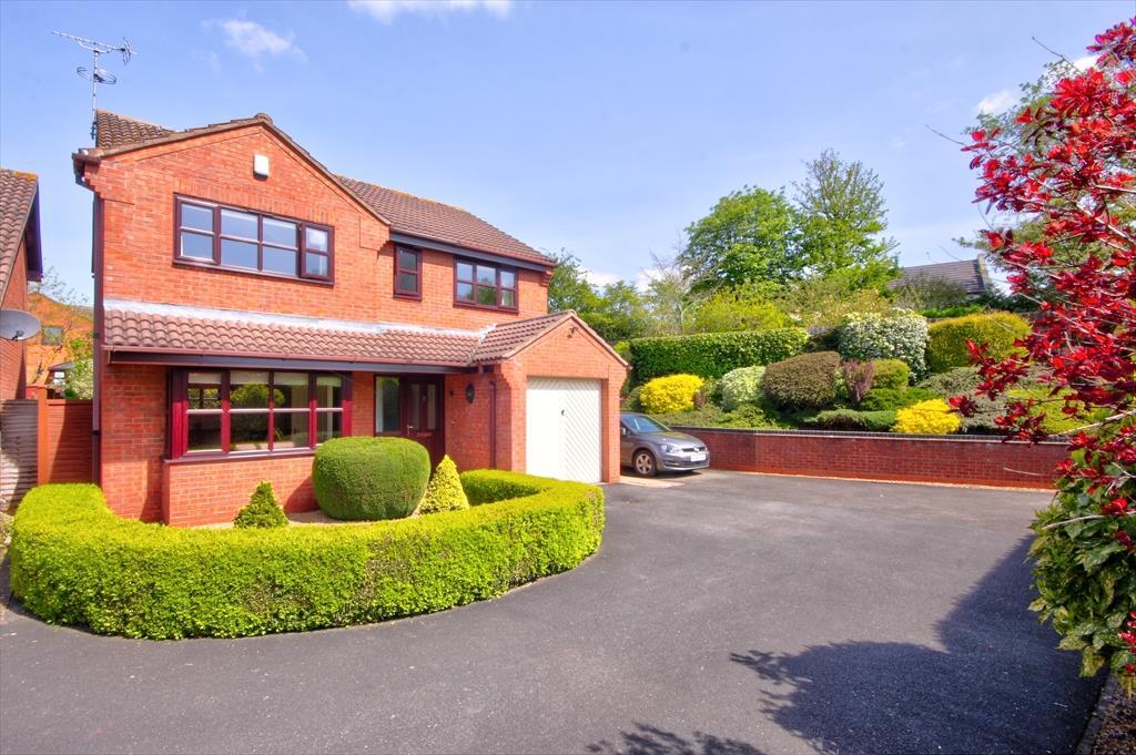 Elmside, Evesham 4 bed house £425,000