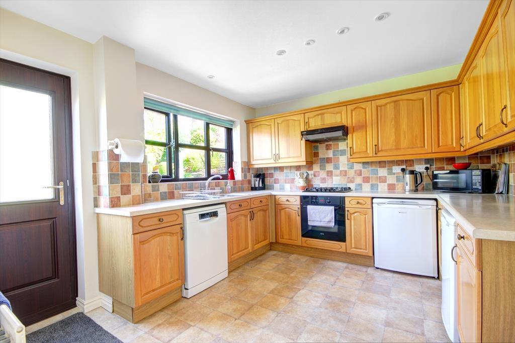 Elmside, Evesham 4 bed house £425,000