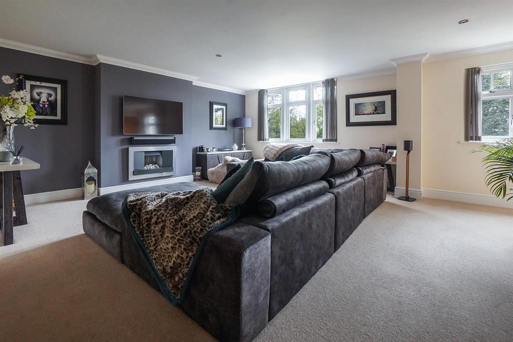 Grange, Benson Road, StratfordUponAvon 2 bed apartment for sale £650,000