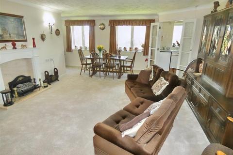 2 bedroom retirement property for sale, Royal Court, Sutton Coldfield