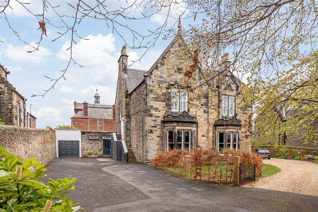 26A Carlyle Road, Kirkcaldy, KY1 1DB 4 bed for sale £350,000