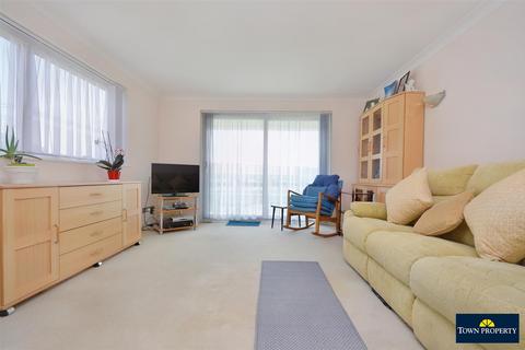 2 bedroom flat for sale, St. Johns Road, Eastbourne