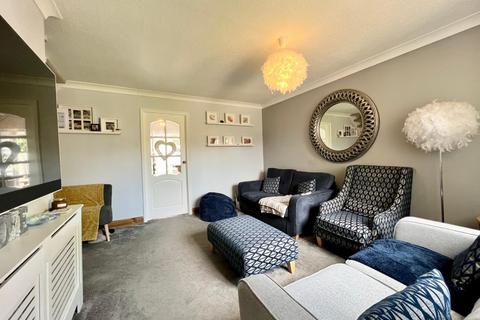 74 Ash Rise, Northampton, NN2 8SB