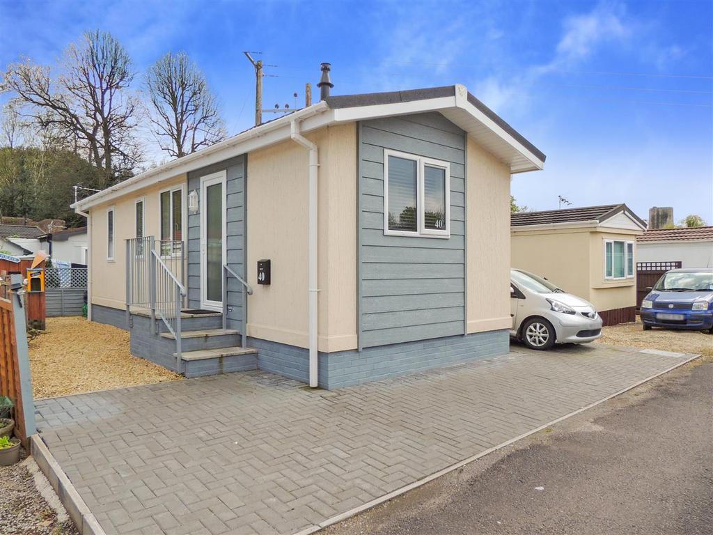 Tower Lane, Warmley, Bristol 1 bed park home for sale £130,000