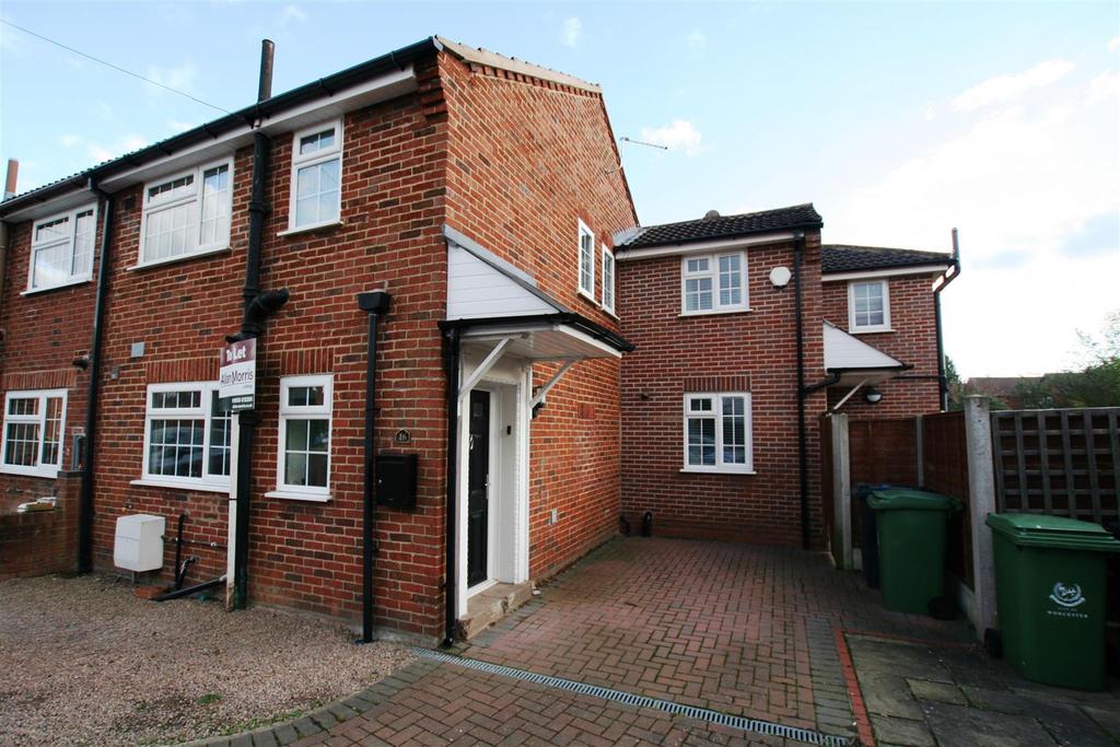 16 Beckett Close Northwick Worcester 3 bed house £1,100 pcm (£254 pw)