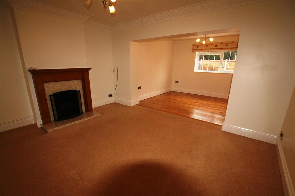 16 Beckett Close Northwick Worcester 3 bed house £1,100 pcm (£254 pw)