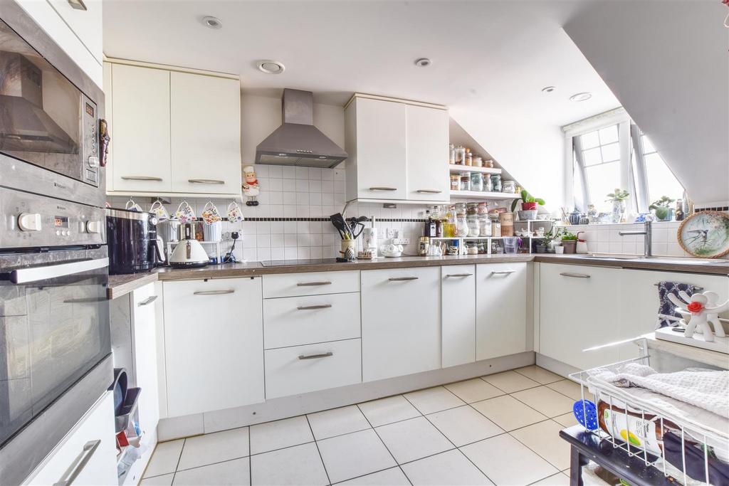 Little Common Road, BexhillOnSea 2 bed retirement property for sale