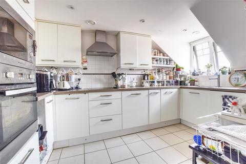 2 bedroom retirement property for sale, Little Common Road, Bexhill-On-Sea