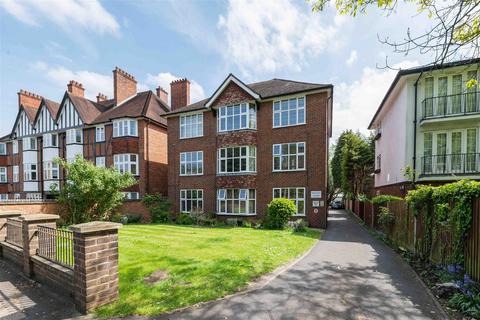 1, Mistley Court Ashley Road, Epsom, KT18 5AW